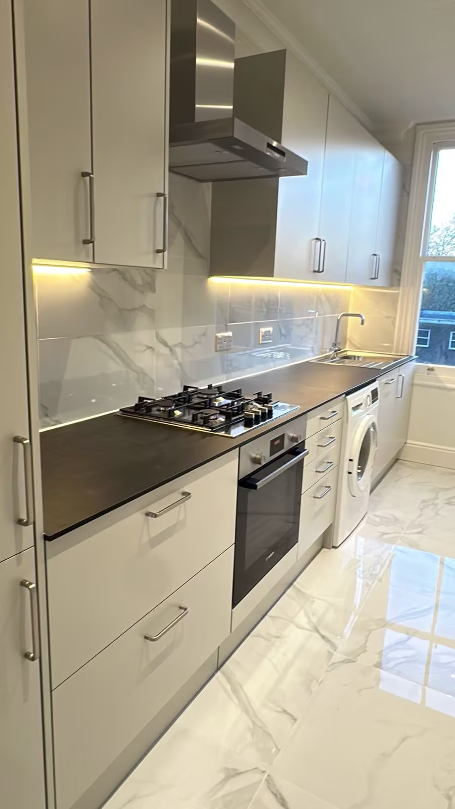 Newly fitted modern kitchen